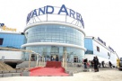 Grand Arena a ramas cu 6 chiriasi la etaj